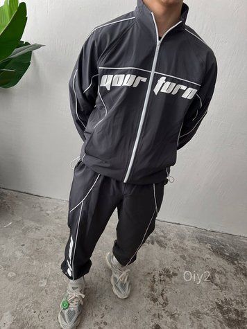 Спортивний костюм Oiyo oiy2M фото
